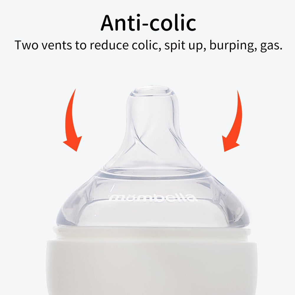 Mombella bottle with wide opening for quick filling and easy cleaning.