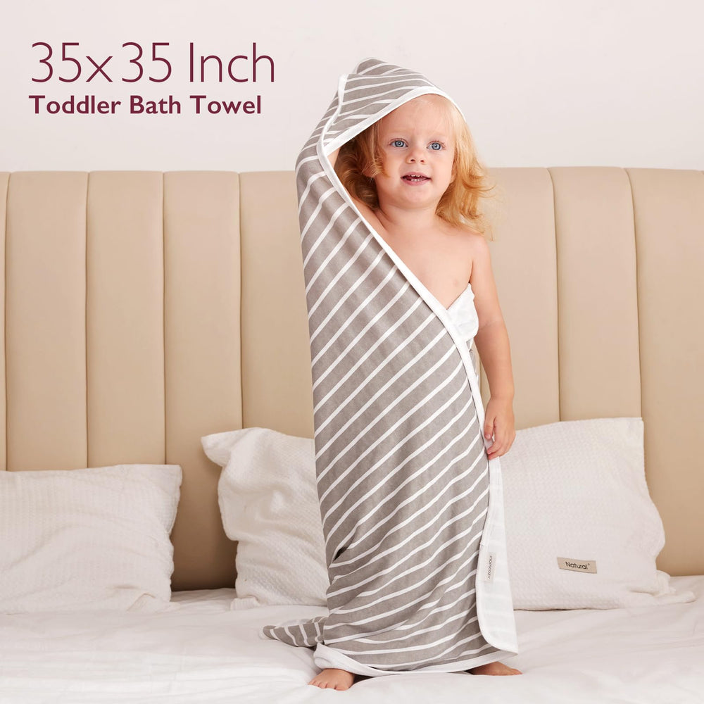 Momcozy Absorbent hooded towel dries baby quickly after baths