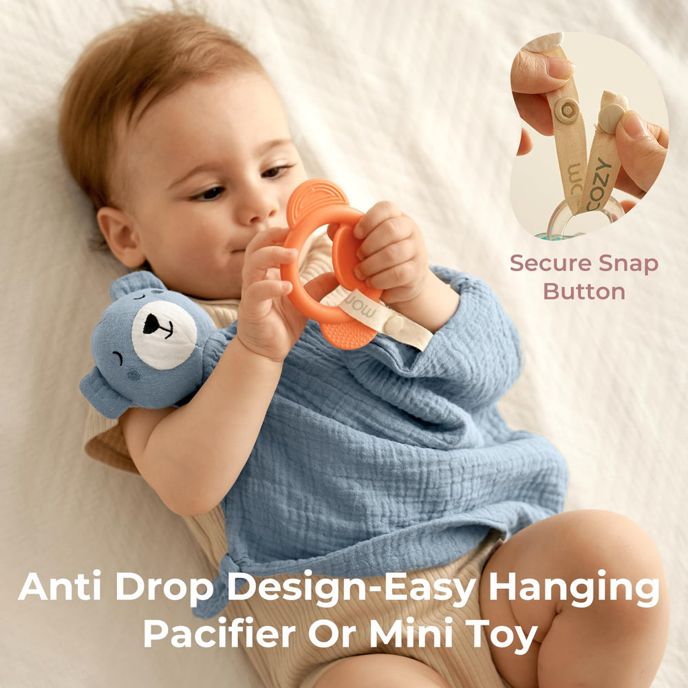 Momcozy Bear Lovey knotted corners for interactive tactile play.