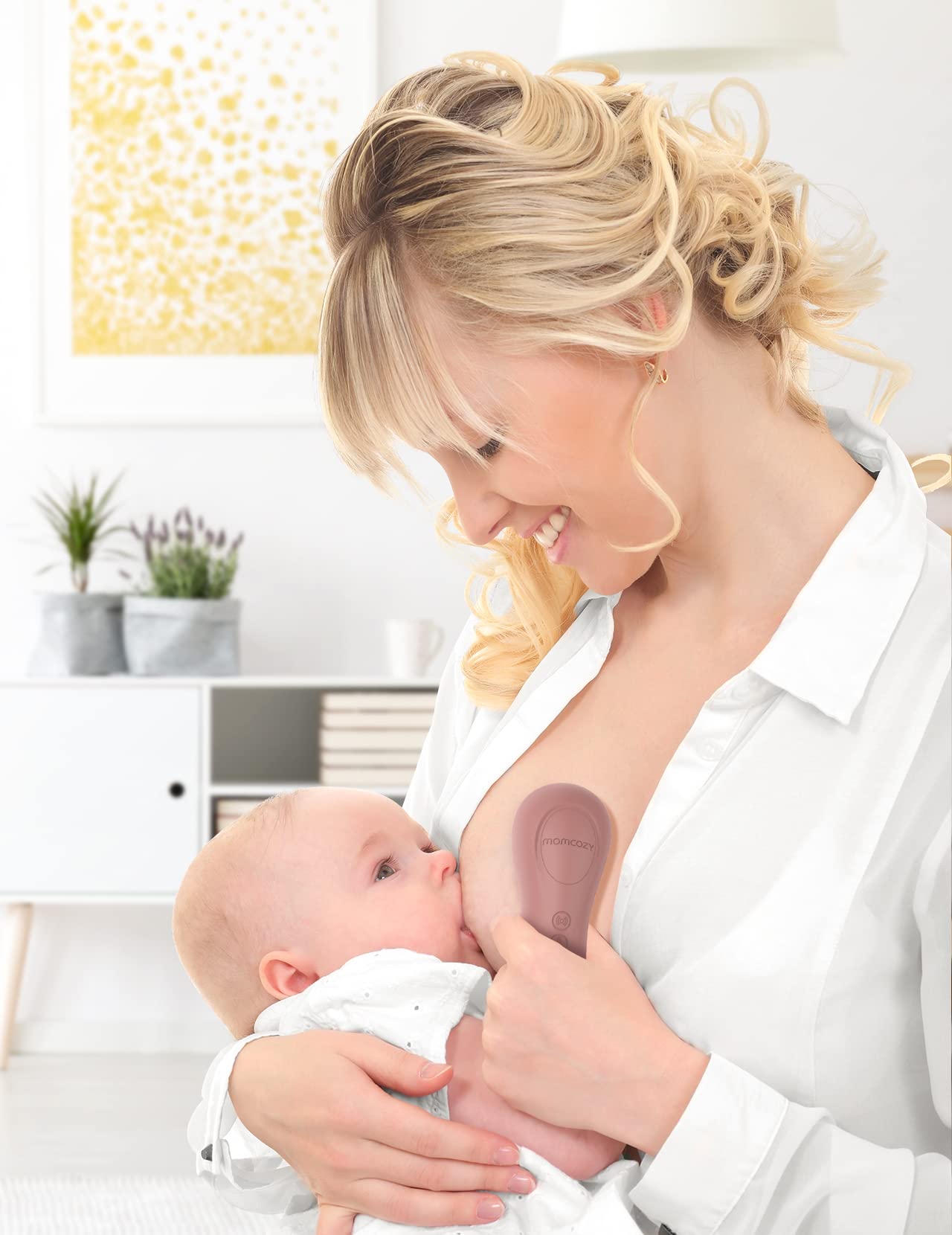 Momcozy massager fits in one hand for simple operation.