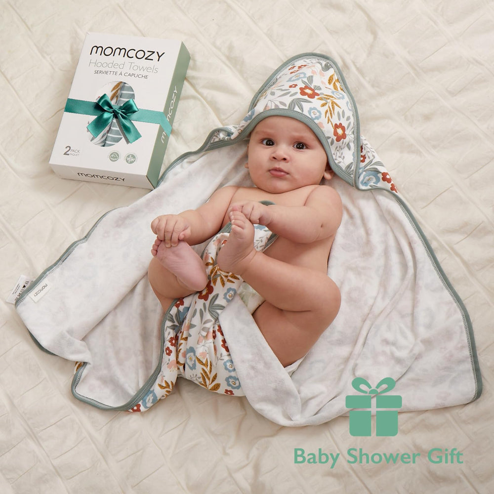 Momcozy Lemons pattern towel brings bright vibe to bath time.