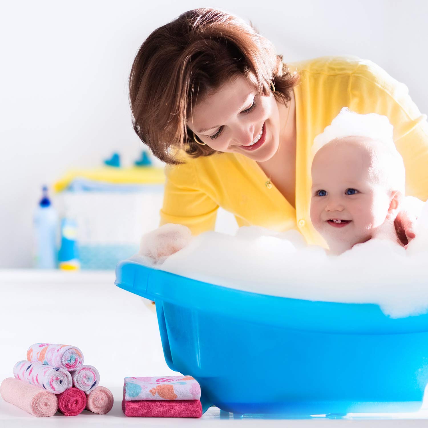 Momcozy multi-use washcloths function as bibs, burp cloths, and more.