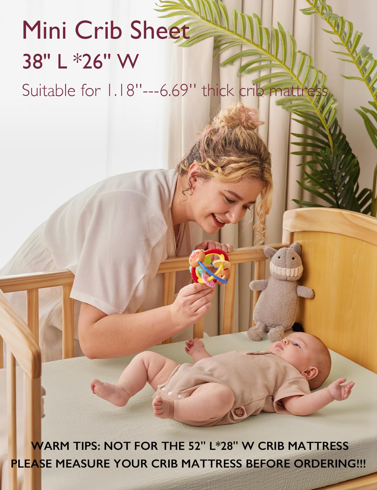 Momcozy crib sheet corner-inner cloth detail prevents tearing and extends use.
