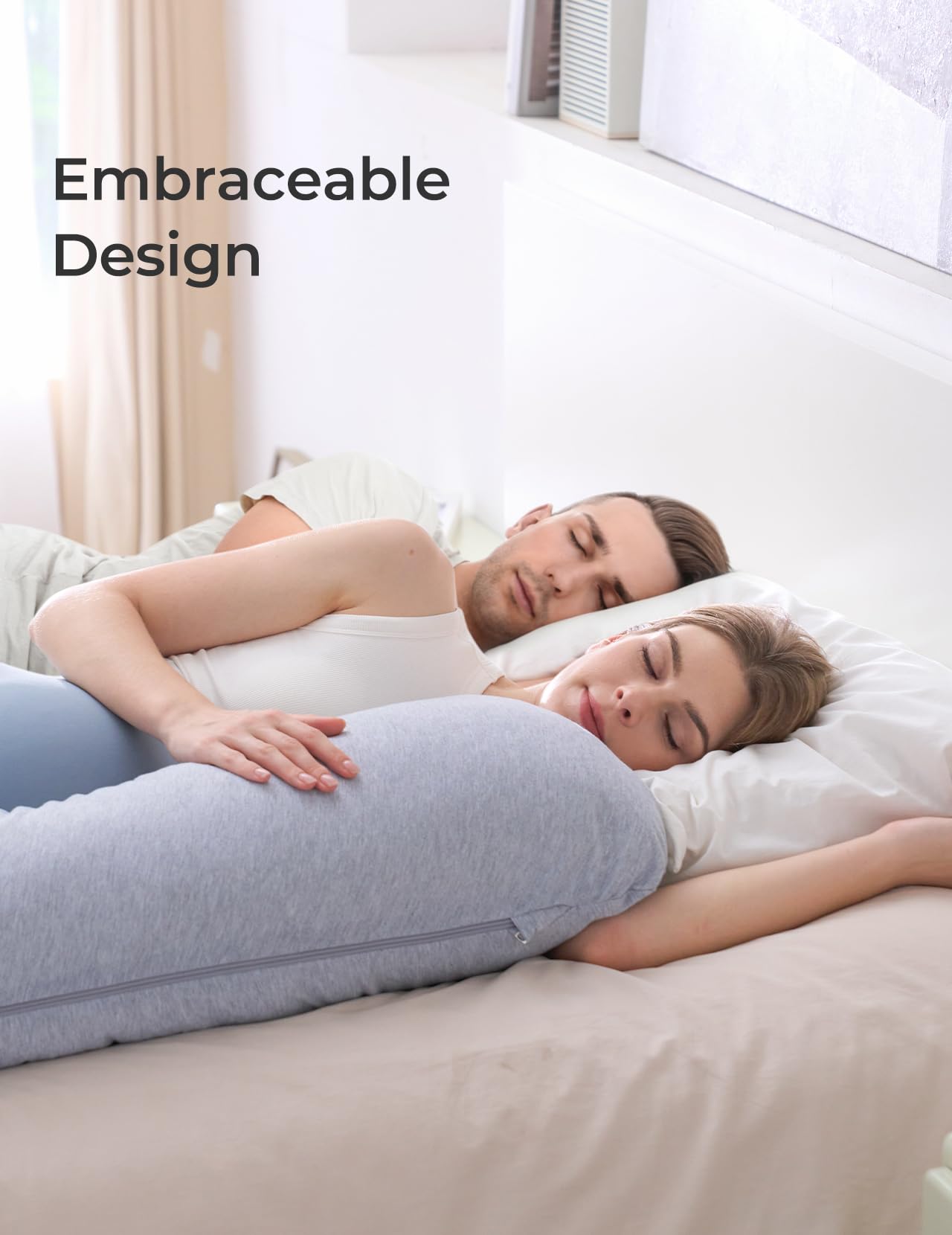 Momcozy skin-friendly synthetic fiber fill delivers plush, lasting comfort.