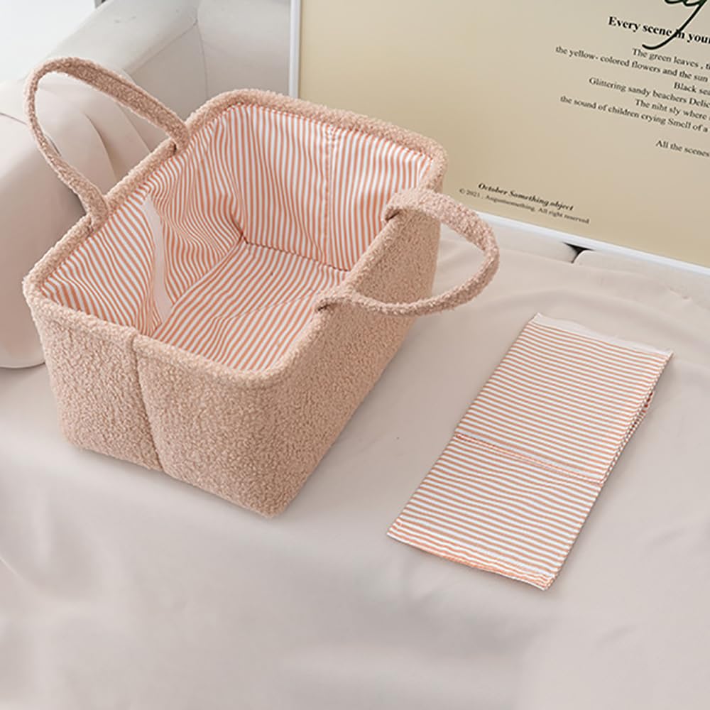 MOMIGO foldable divider keeps the main compartment organized into three zones.