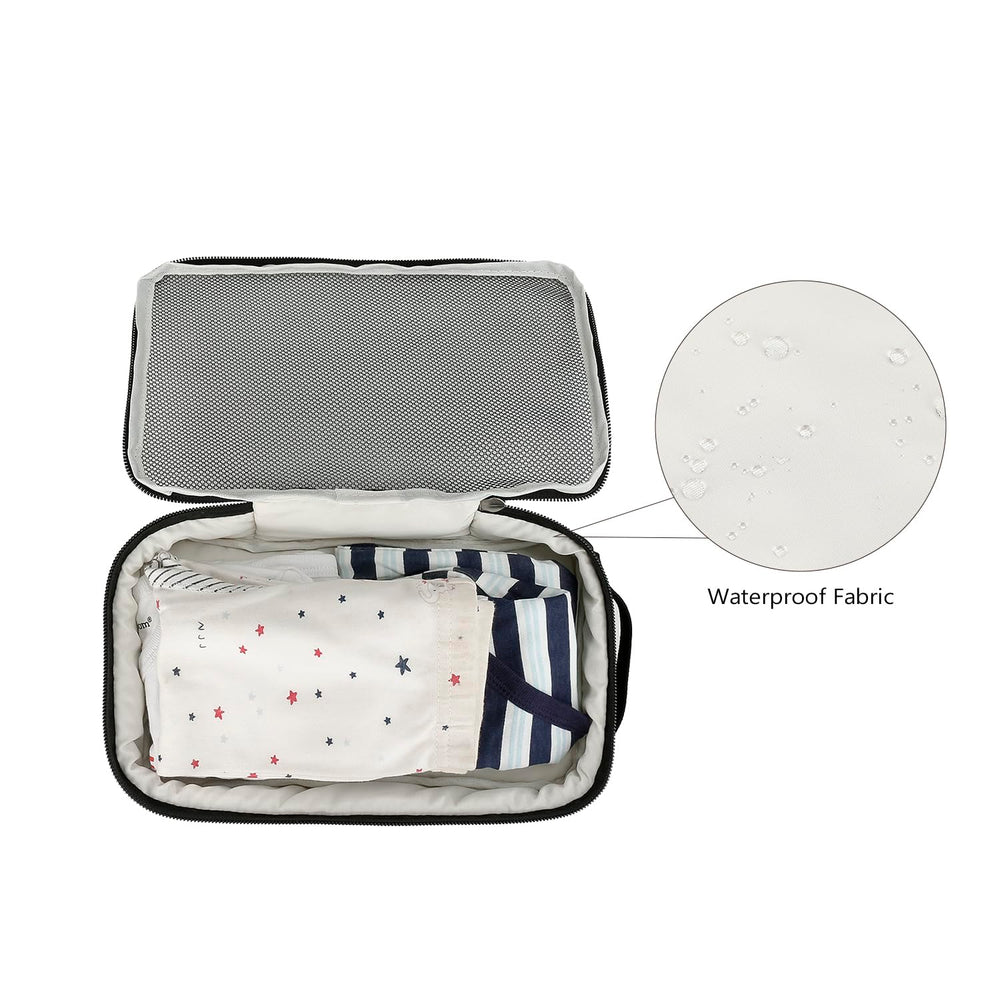 MOMIGO-washable-reusable-baby-bag-pouches simplify cleanup after spills and leaks