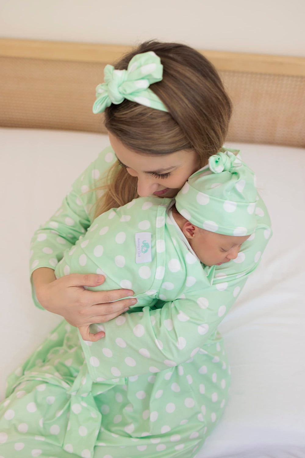 MOMMY O CLOCK swaddle blanket 32x32 inches for easy wrapping.