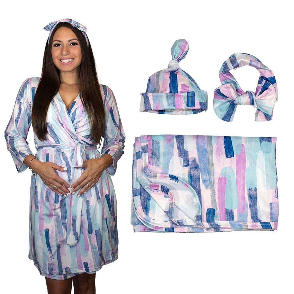 MOMMY O CLOCK machine washable swaddle is easy to care for after feeds.
