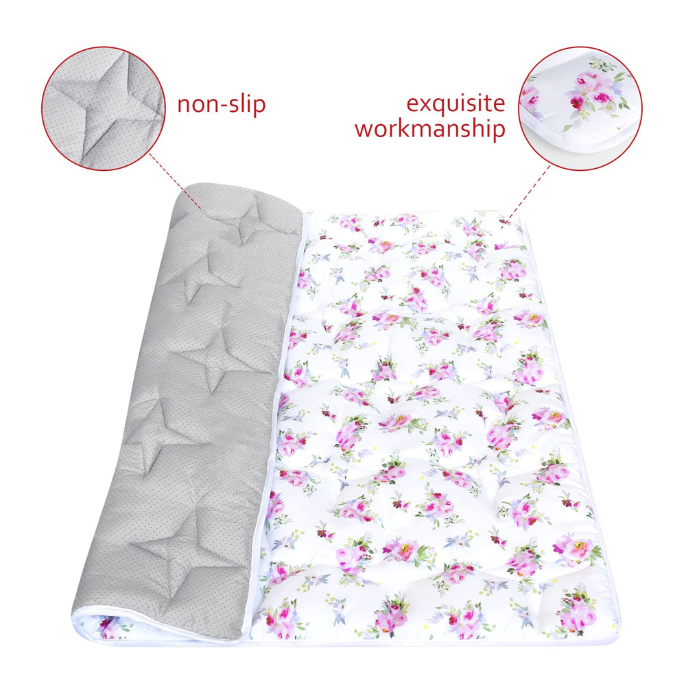 Moonsea 50x50 mat with thick padding for comfy crawls