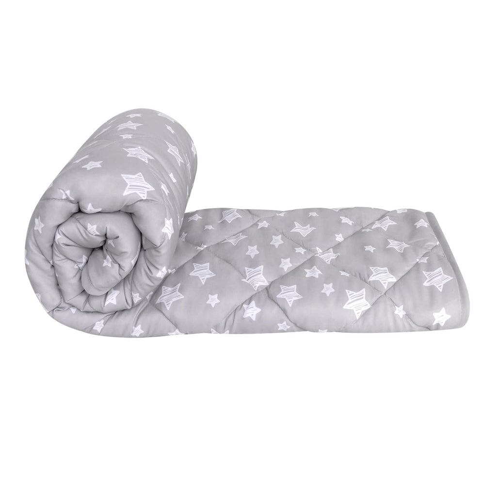 Moonsea baby blanket with grey star print; soft, breathable for naps.