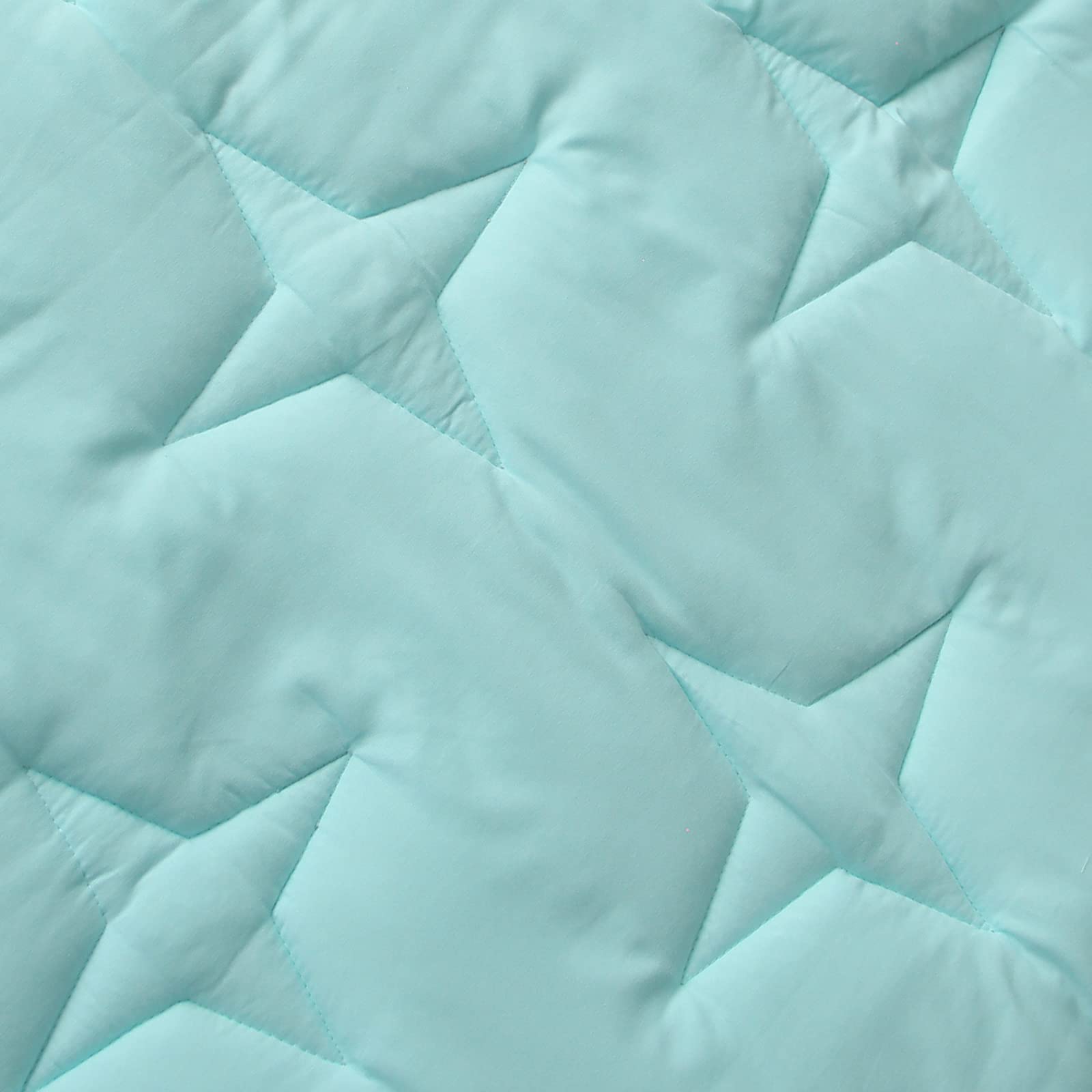 Moonsea hexagon playpen mat blue soft microfiber close-up shows cozy fabric