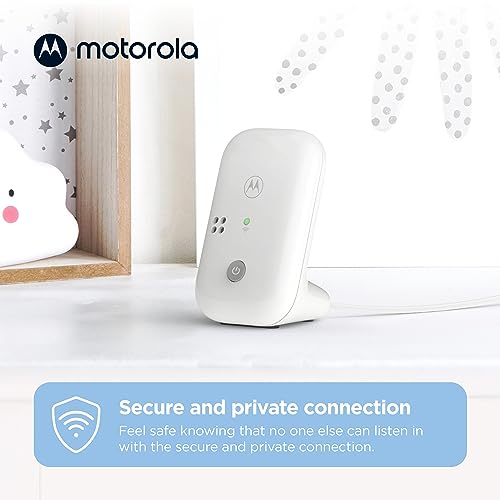 Motorola Nursery PIP10 LED indicators show status and range at a glance.