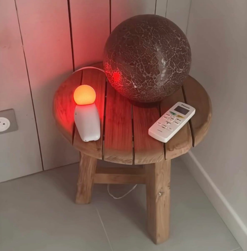 Motorola Nursery S1 simple controls simplify quick bedtime setup.