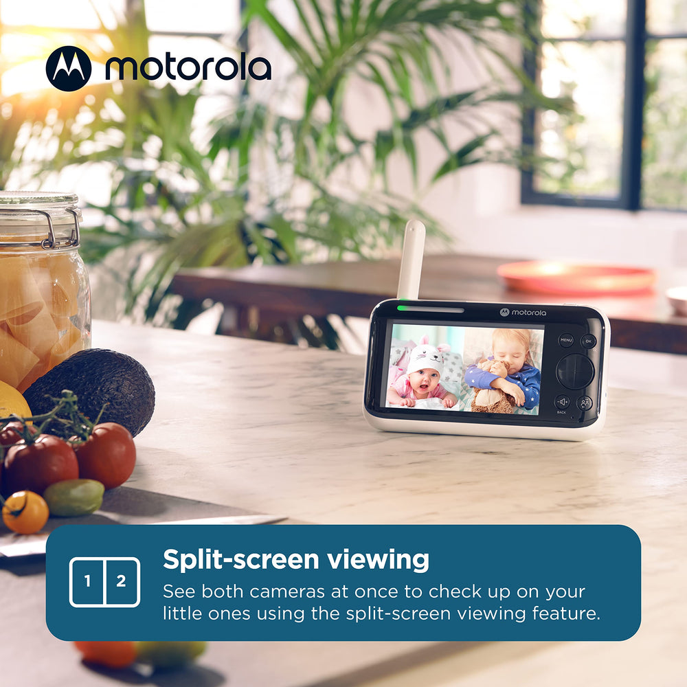 Motorola Nursery 5-inch screen keeps baby visuals easy to monitor.