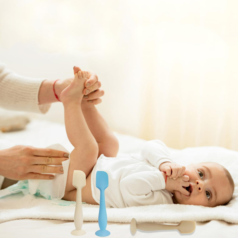 MSVP portable diaper care tool fits in a diaper bag