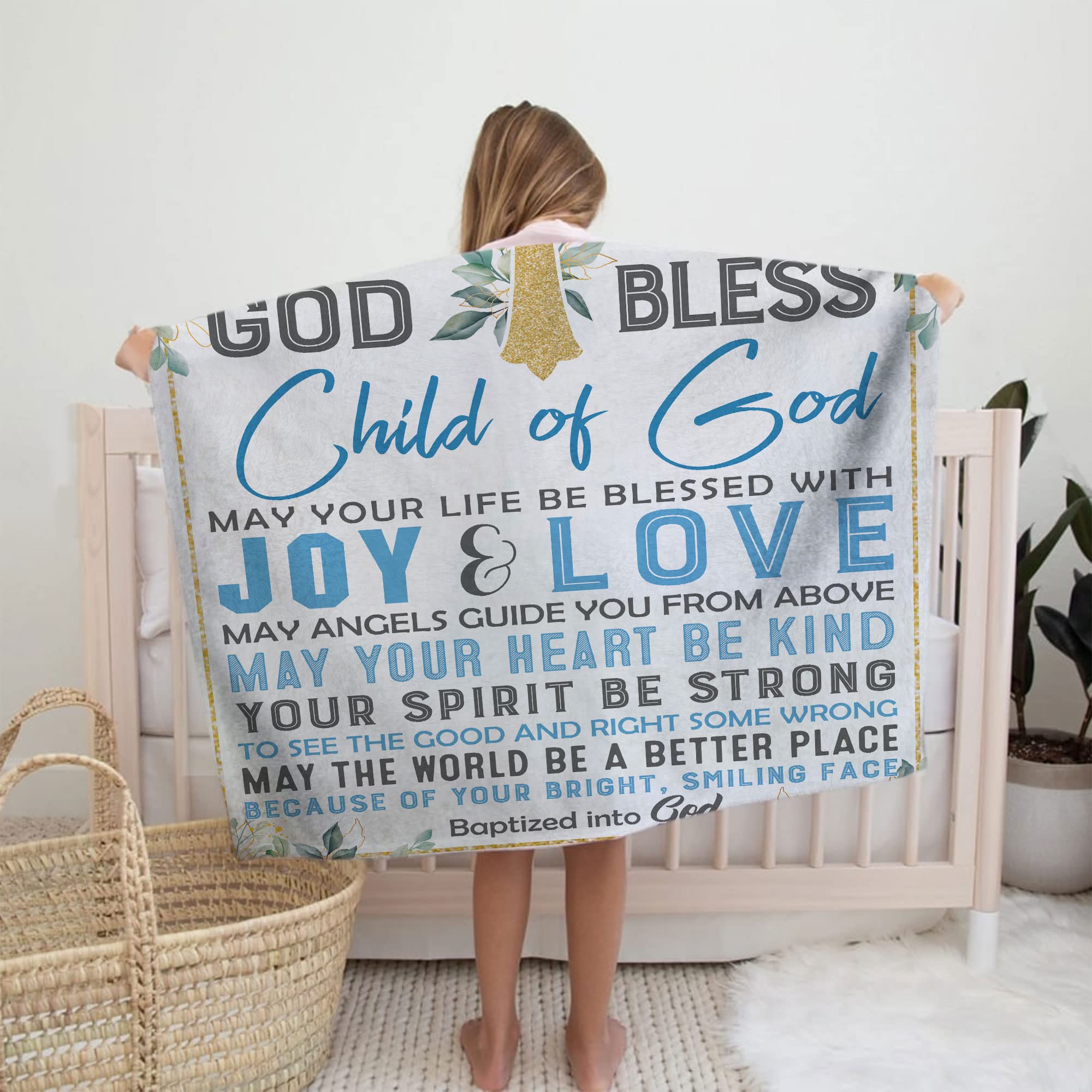 MUCHNEE Gift idea blanket ideal for baby showers and new parents.