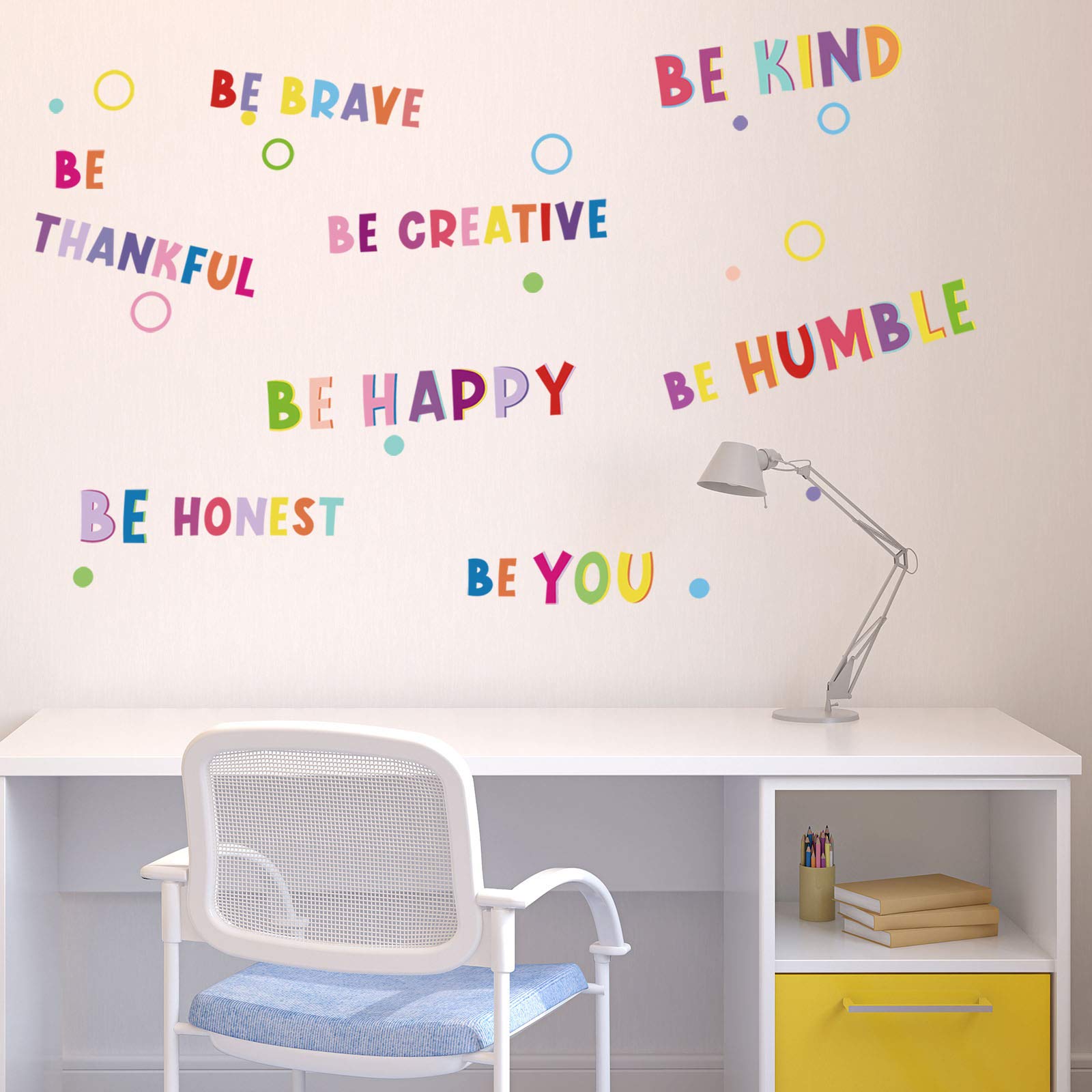 Mudder motivational wall decal for classrooms and nurseries.