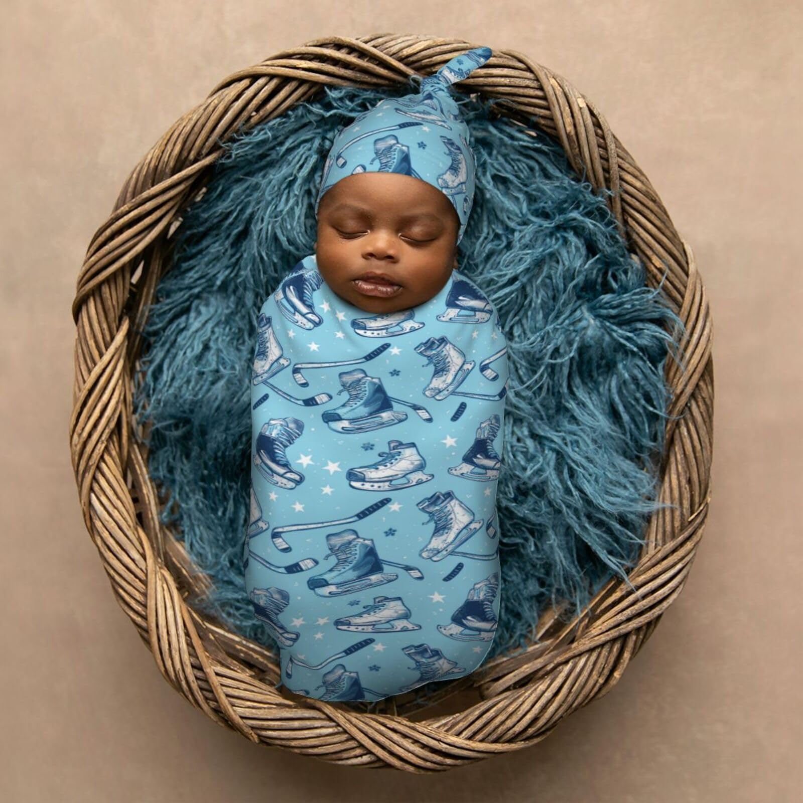 Muishi 0-6 month size fits newborns for extended use.