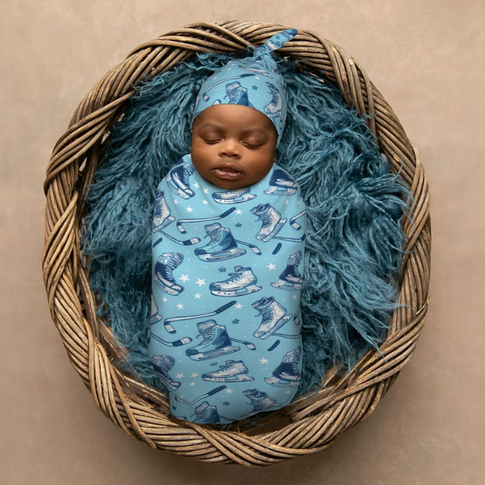 Muishi 0-6 month size fits newborns for extended use.