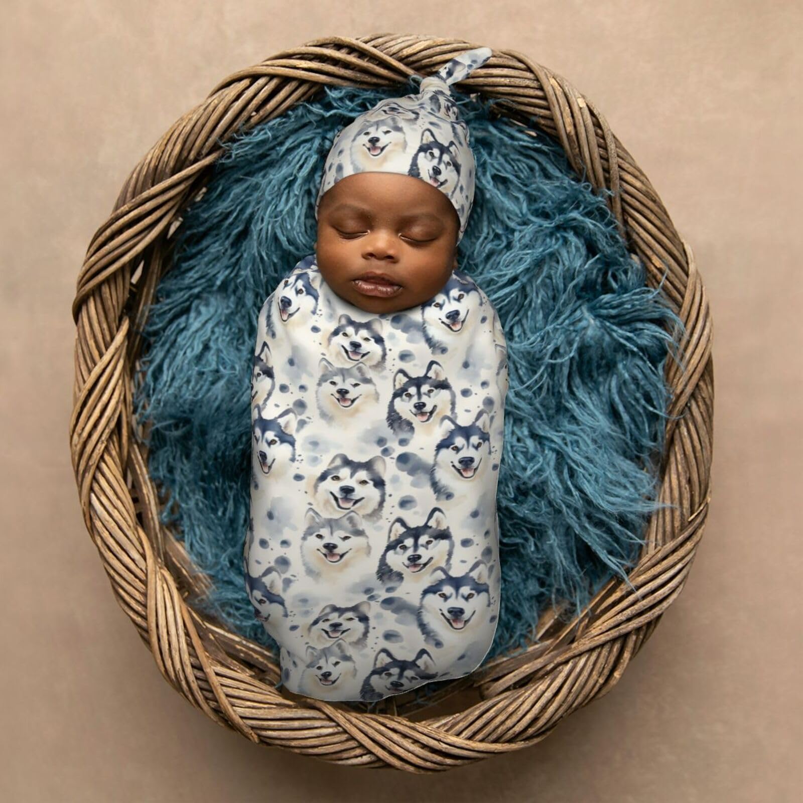 Muishi baby photography prop blanket enhances newborn shoots with charming patterns