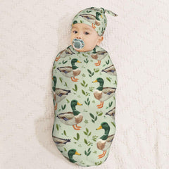 Muishi mallard duck hat, stretchy knit for warm newborn wear