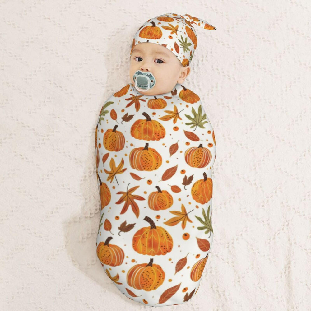 Muishi newborn swaddle set close-up highlights smooth edges and elastic material.