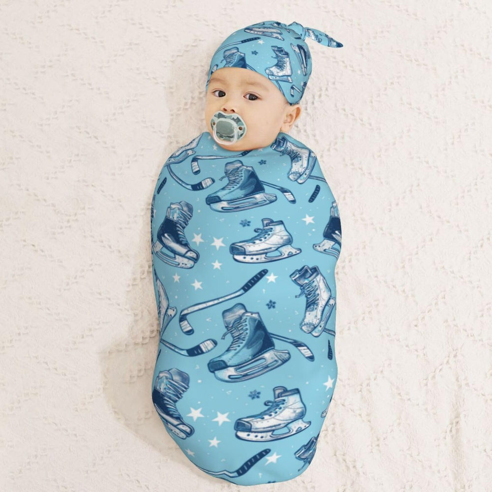 Muishi no zip design protects delicate skin during swaddling.