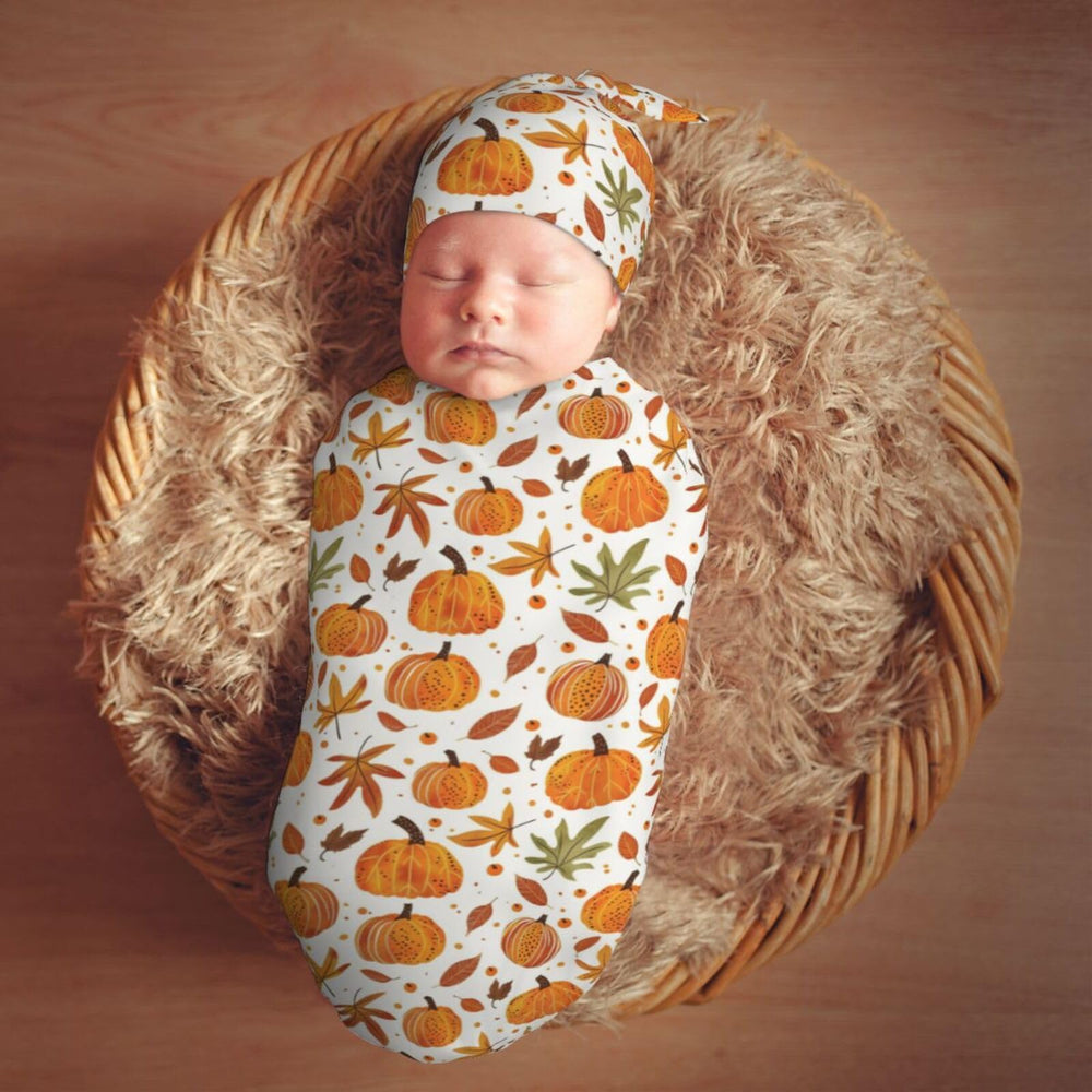 Muishi pumpkin pattern close-up captures vibrant fall design.