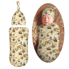 Muishi retro map compass swaddle blanket in soft fabric for newborn comfort.