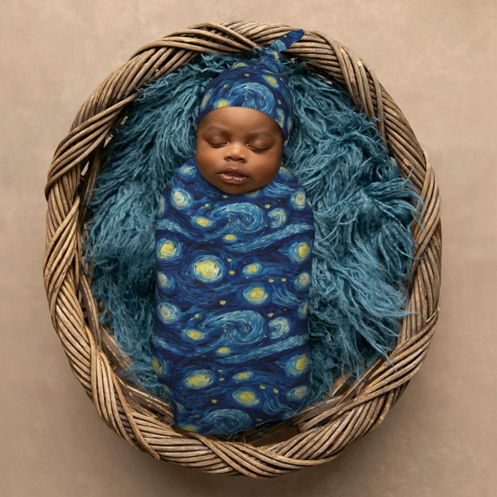 Muishi soft polyester material emphasizes skin-friendly comfort for baby.