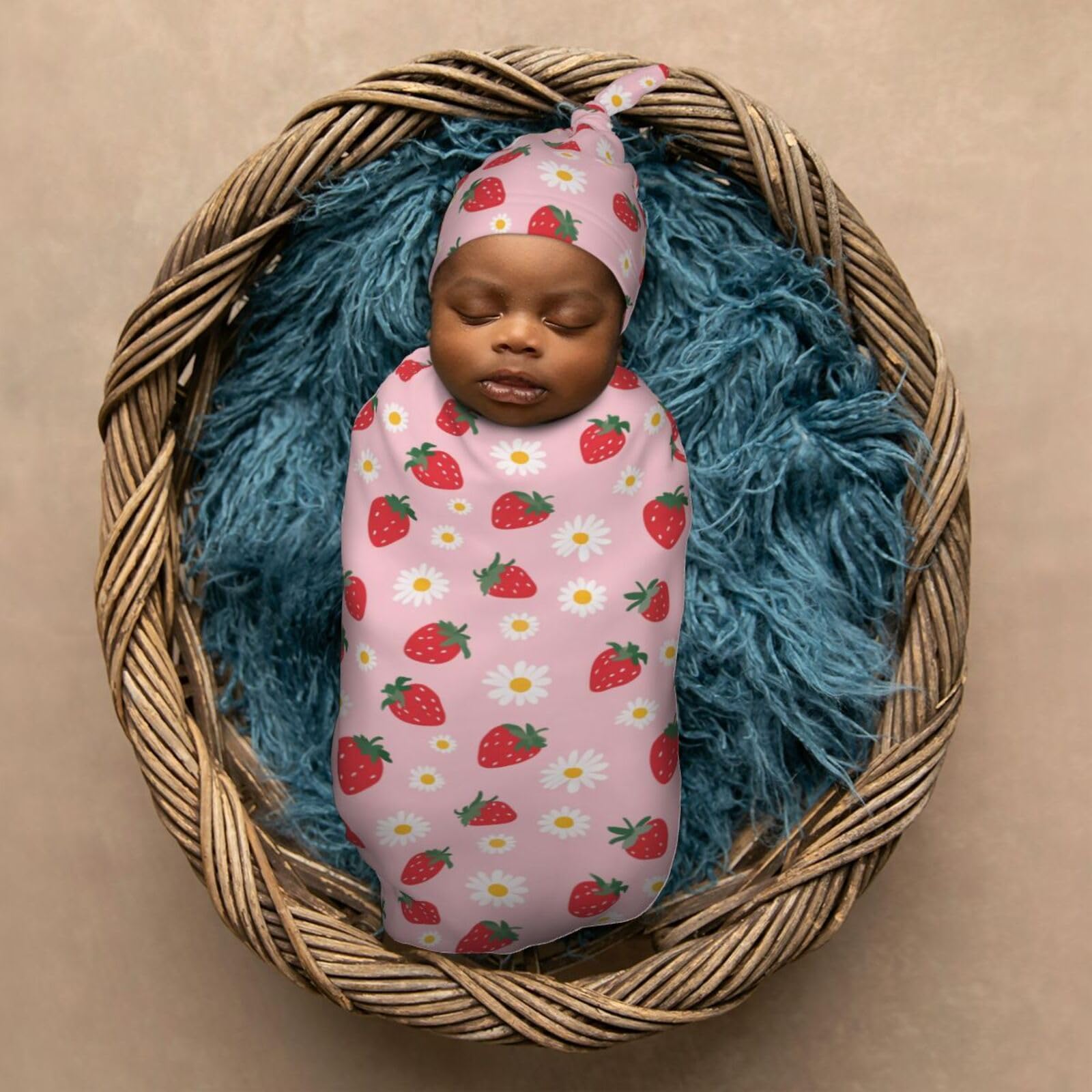 Muishi soft fabric texture highlights comfortable multi-use baby blanket