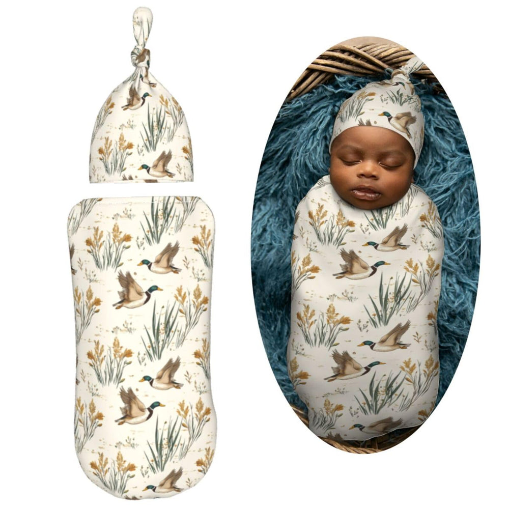 Muishi Vintage Mallard Ducks hat set on soft fabric for cozy 0-6 month wear.