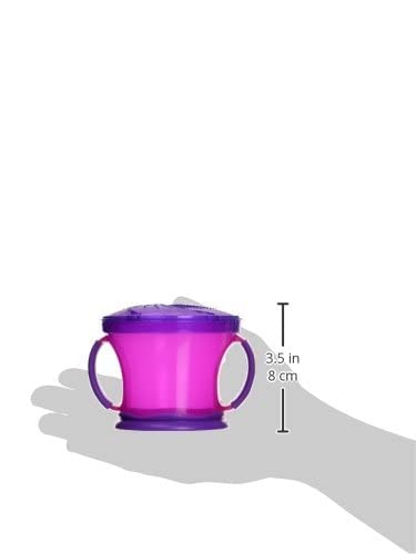 Munchkin Snack Catcher bottom features non-slip surface.