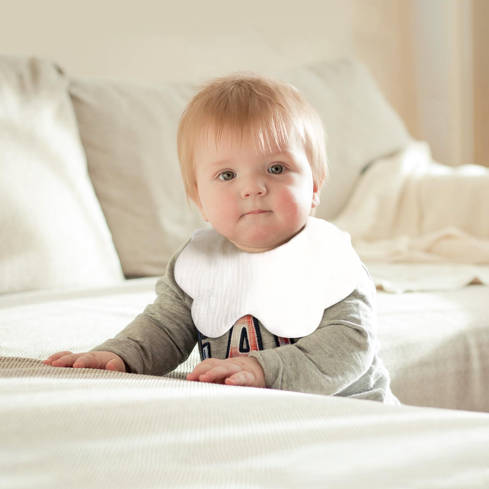 MUSBUY adjustable-button bib provides secure, growing fit.