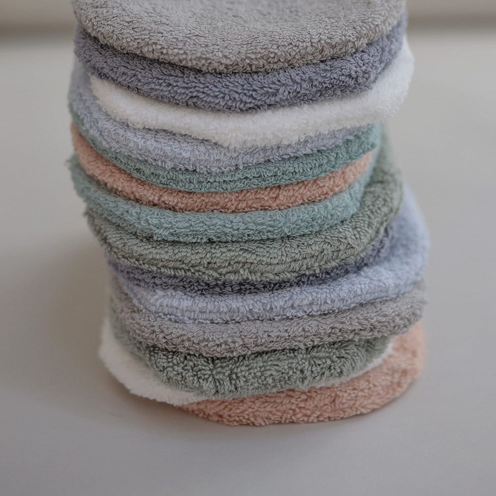 Mushie soft absorbent mitt for gentle lather and rinse