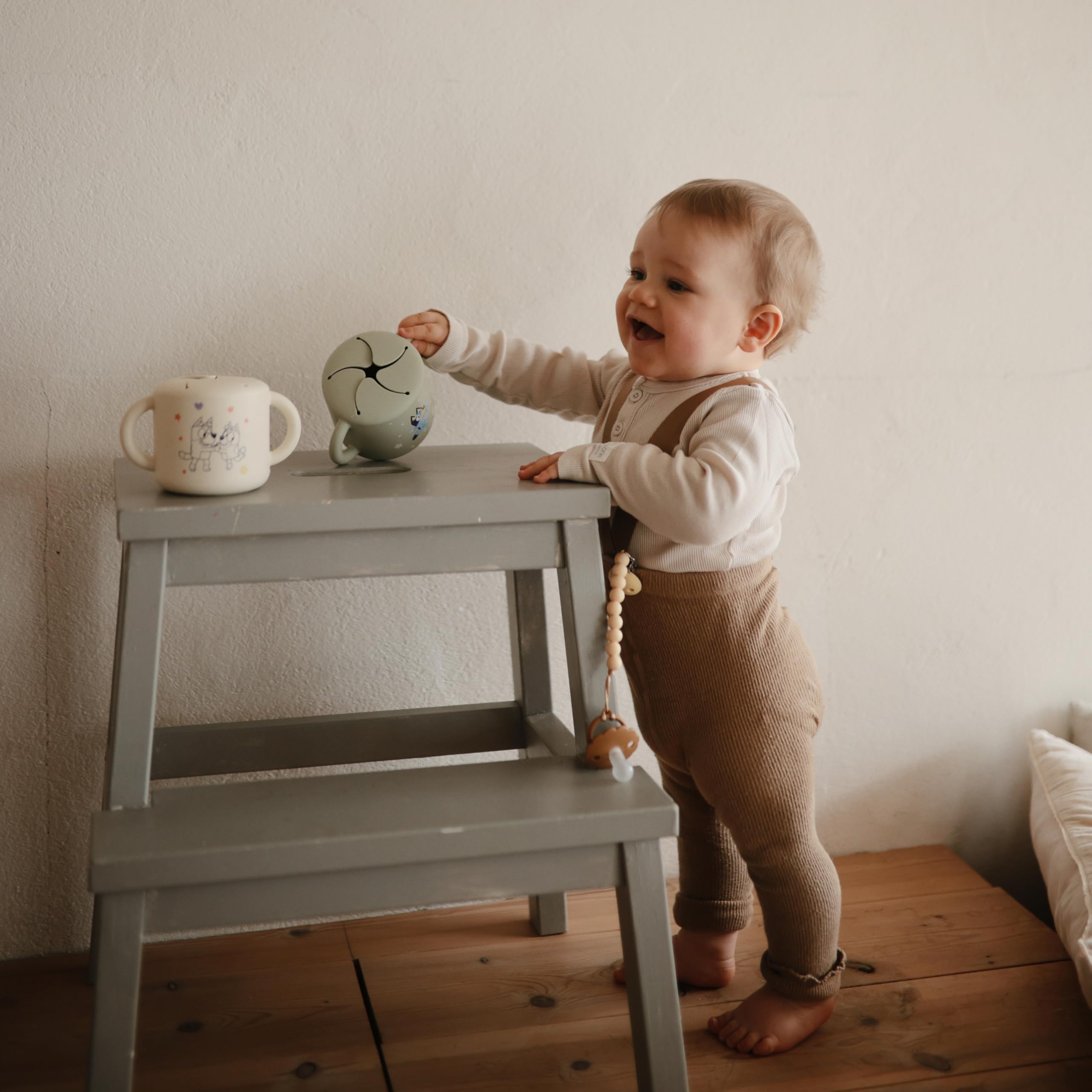 Mushie Bluey 400 mL capacity fits toddler snacks.