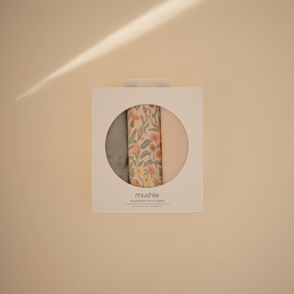 Top layer organic cotton texture of Mushie liner for gentle baby skin contact