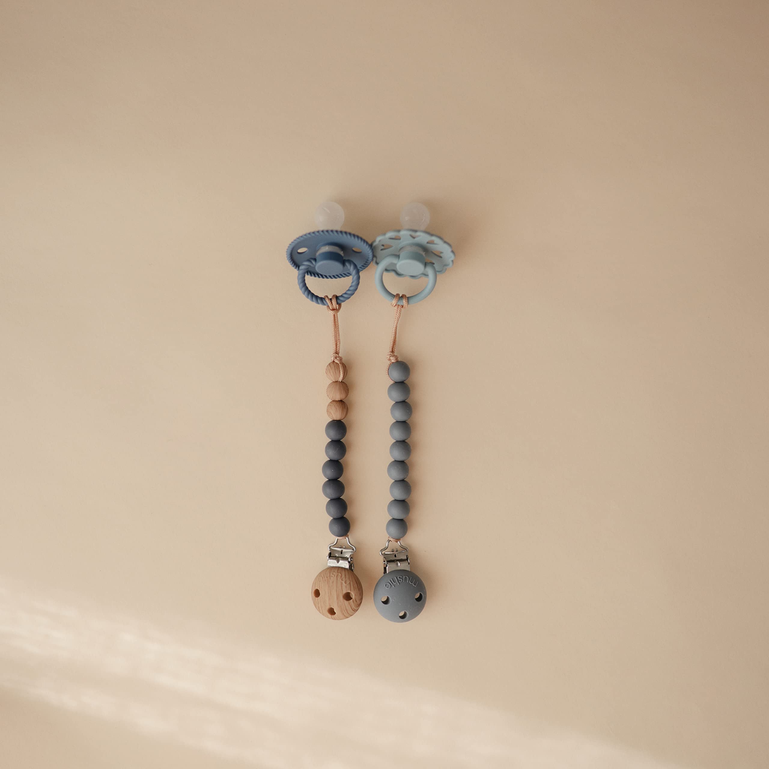 Mushie Eva clip close-up of two-color beads for a stylish accessory