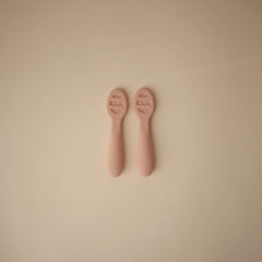 Mushie flat-design spoon enables easy grip for little hands
