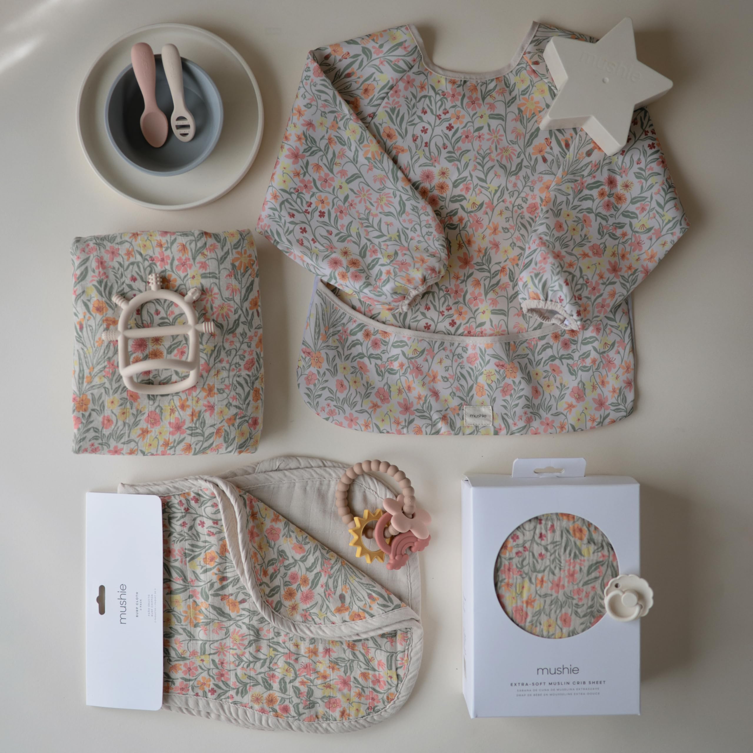Mushie organic muslin burp cloth demonstrates soft, durable daily use.