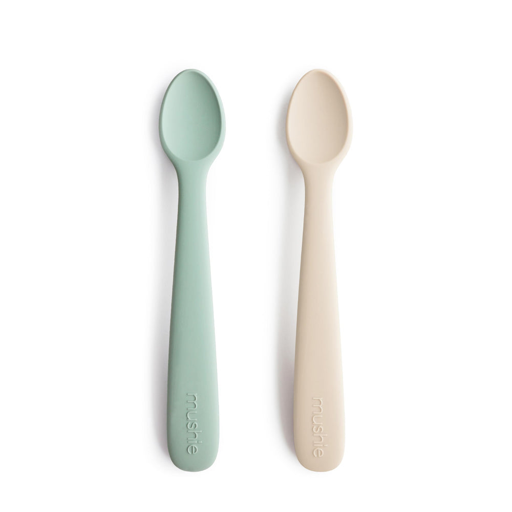 Mushie silicone baby feeding spoons 2-pack Cambridge Blue gently protect gums.