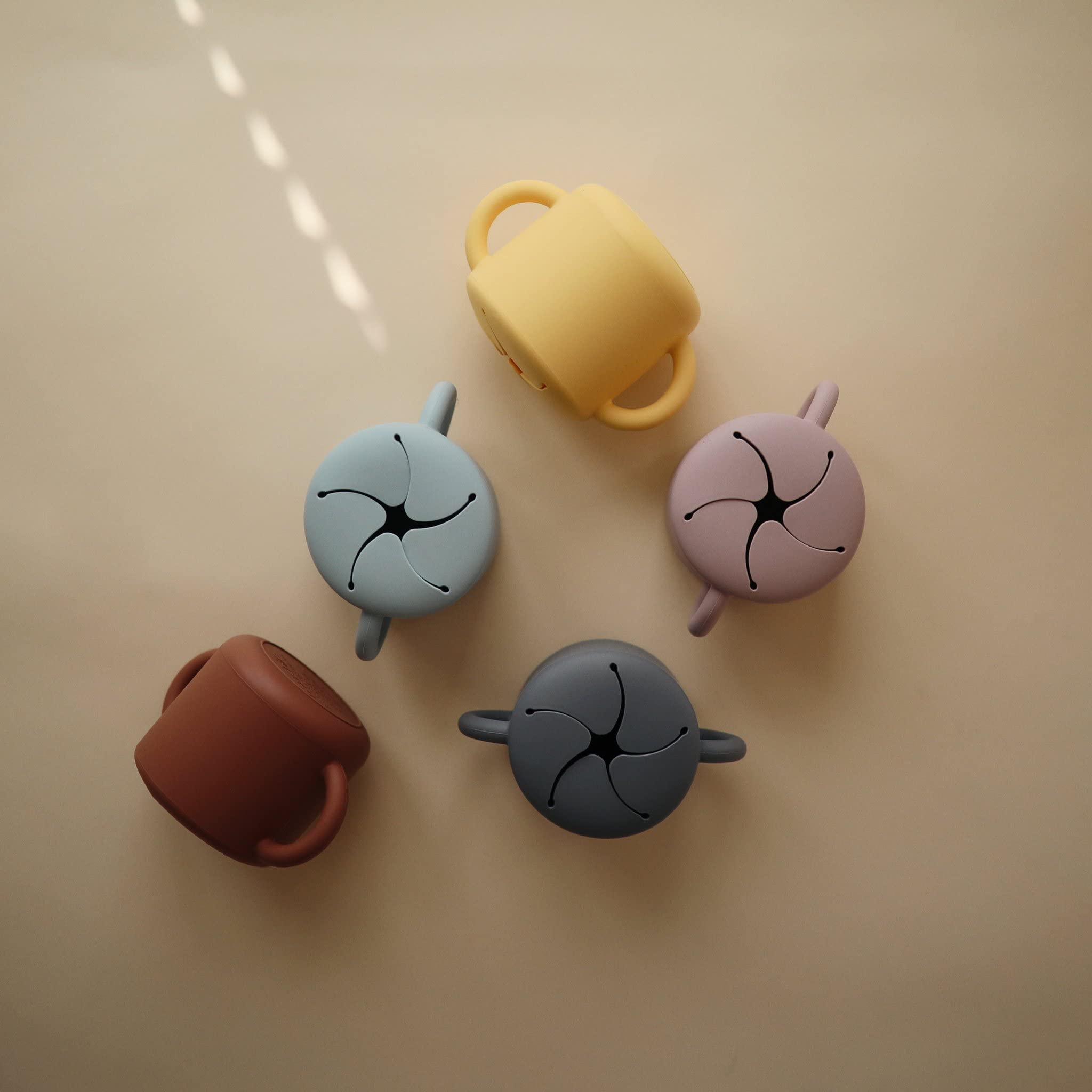 Mushie Tradewinds snack cup is hand-wash friendly.
