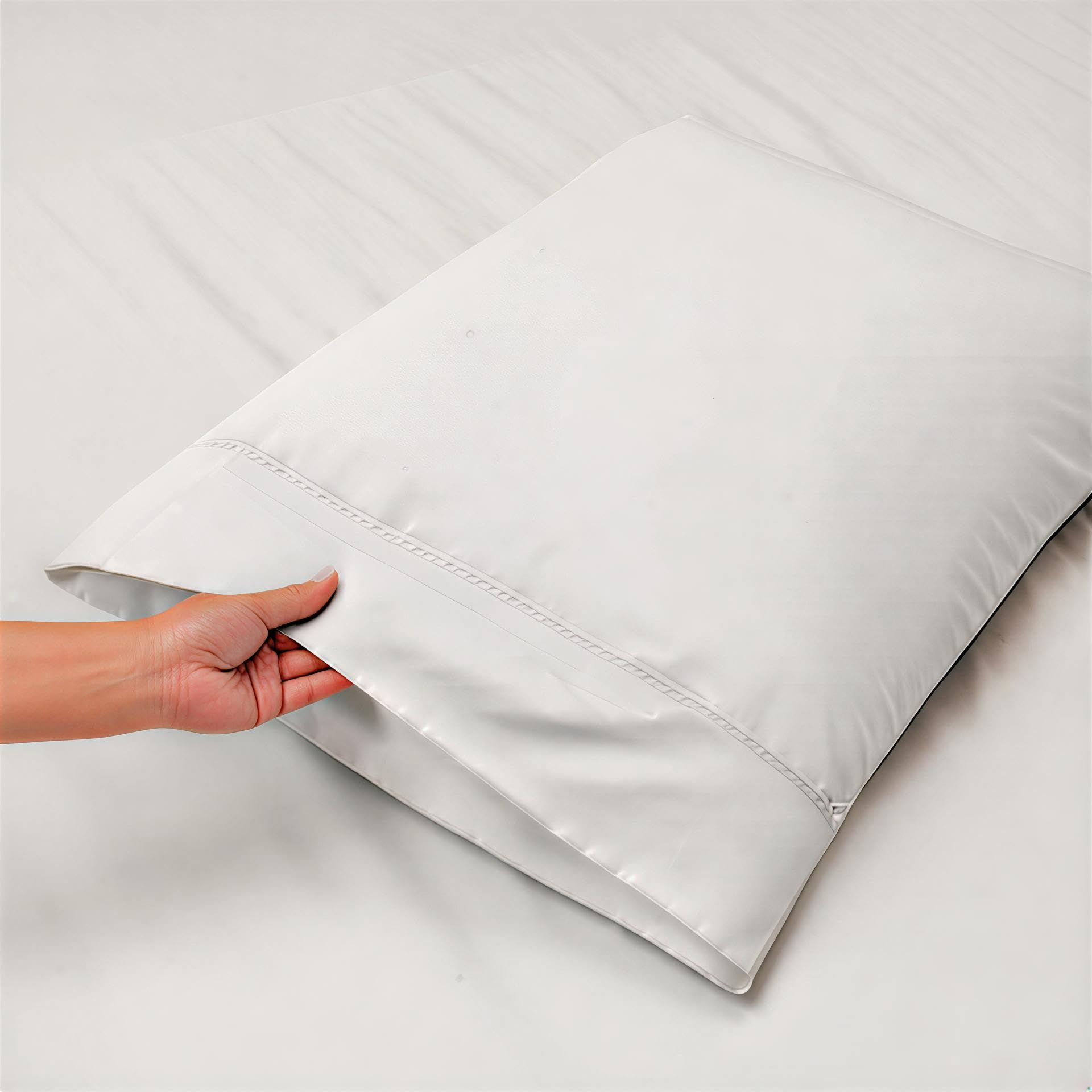 Muskan Collection 500-thread-count Egyptian cotton fabric close-up, highlighting luxurious softness and durability.