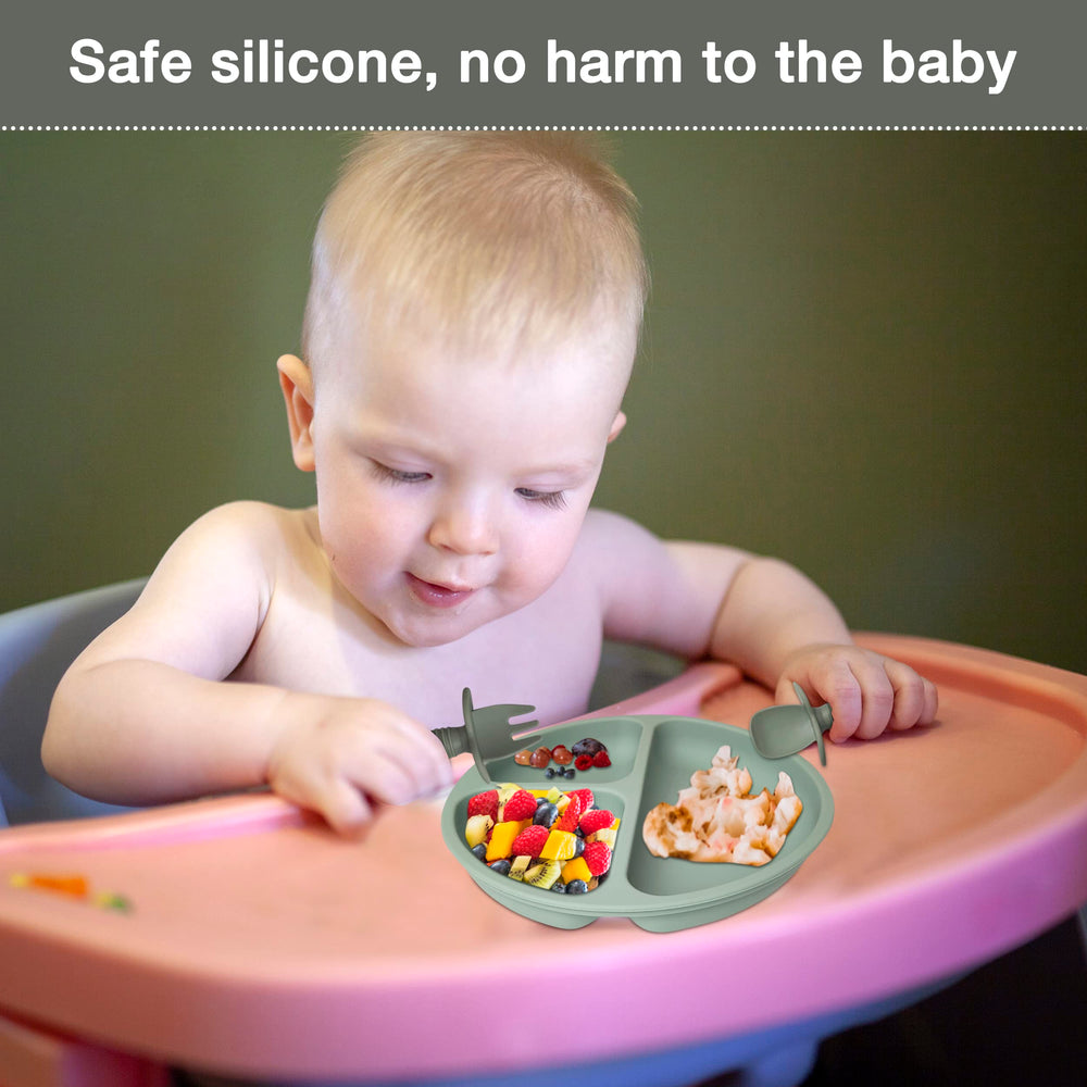 Mutualproducts bibs included to catch spills and keep outfits clean.