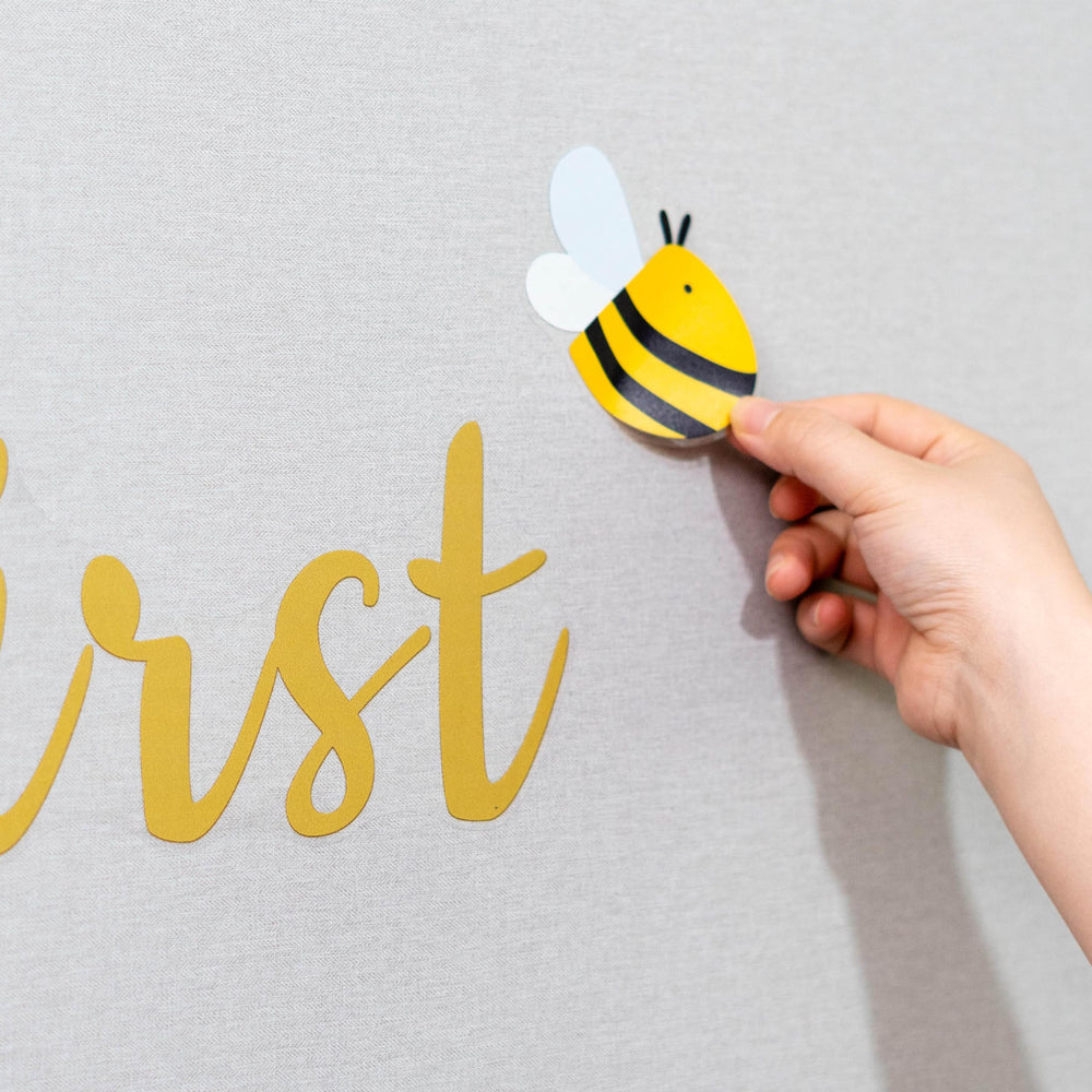 MUWEOL bee decor decals enhance festive atmospheres in any room.