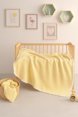 MylasaHome pastel yellow baby blanket ideal for cribs and stroller outings.