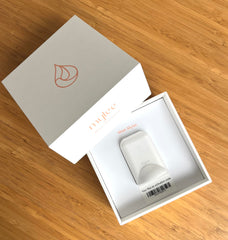 Left-right milk tracking view highlights imbalances with MyLee device.