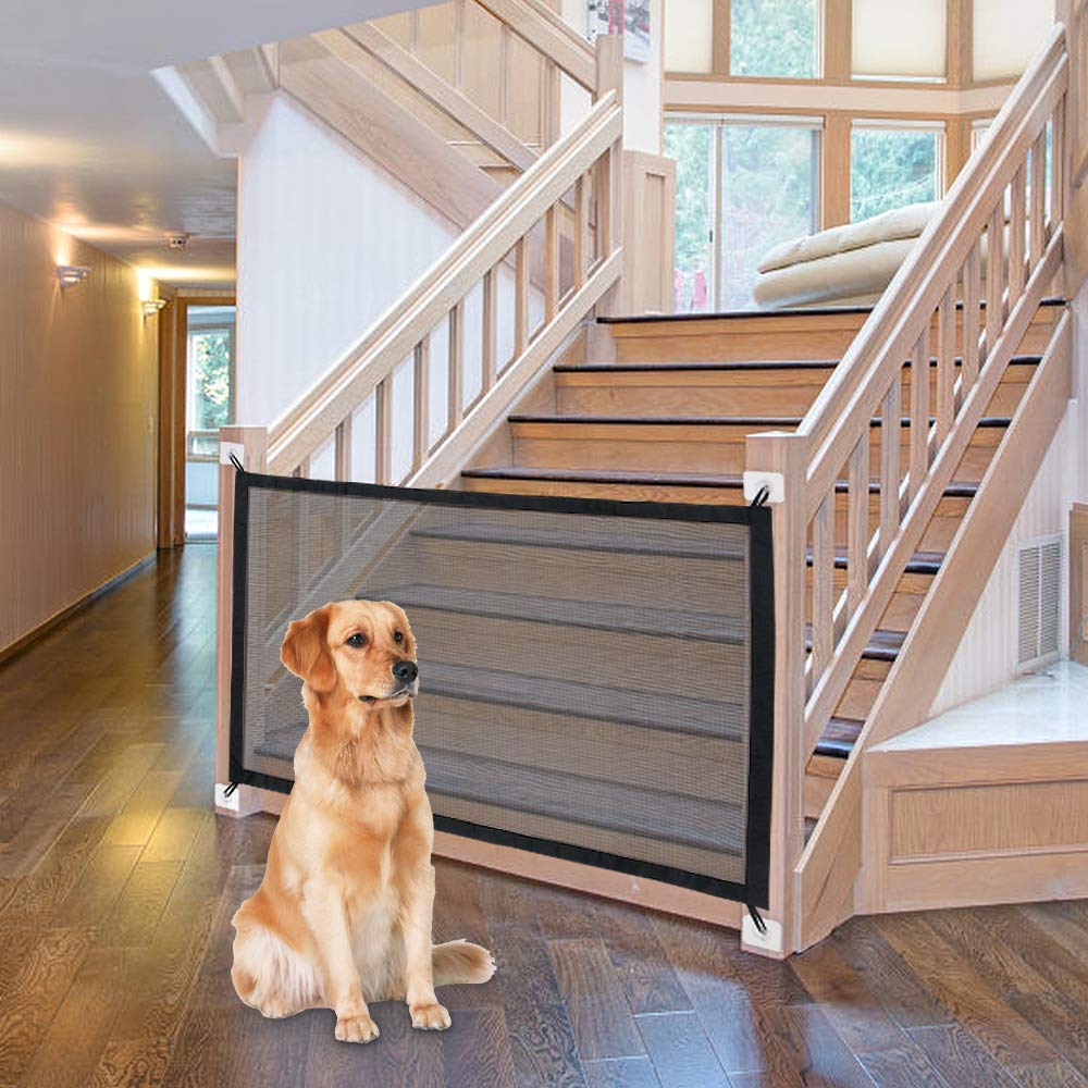 MyTickles Indoor-Outdoor safety gate works anywhere, ideal for travel.