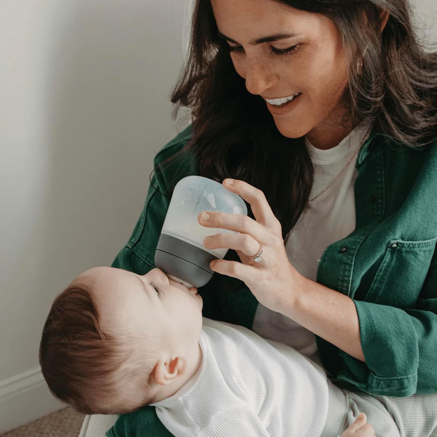 Nanobebe Flexy soft silicone feel eases transitions between breast and bottle