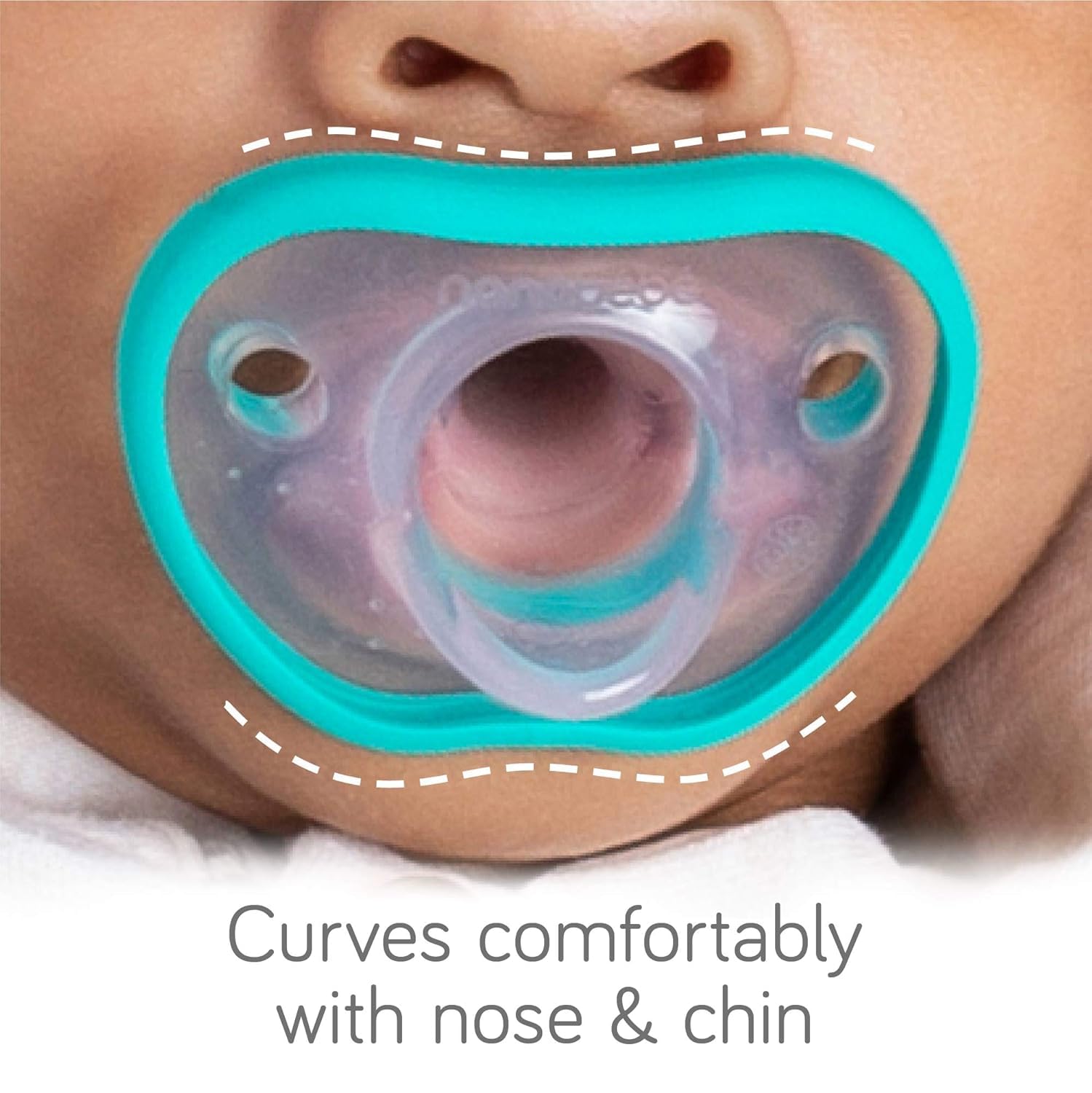 NANOBÉBÉ stays securely in place with a snug facial fit